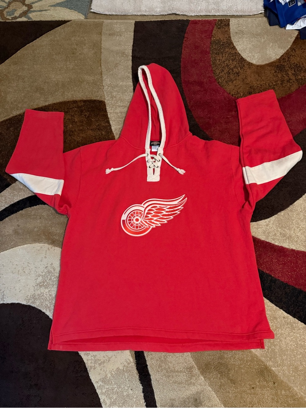 NHL Detroit Red Wings jersey/hoodie, popular player size XL